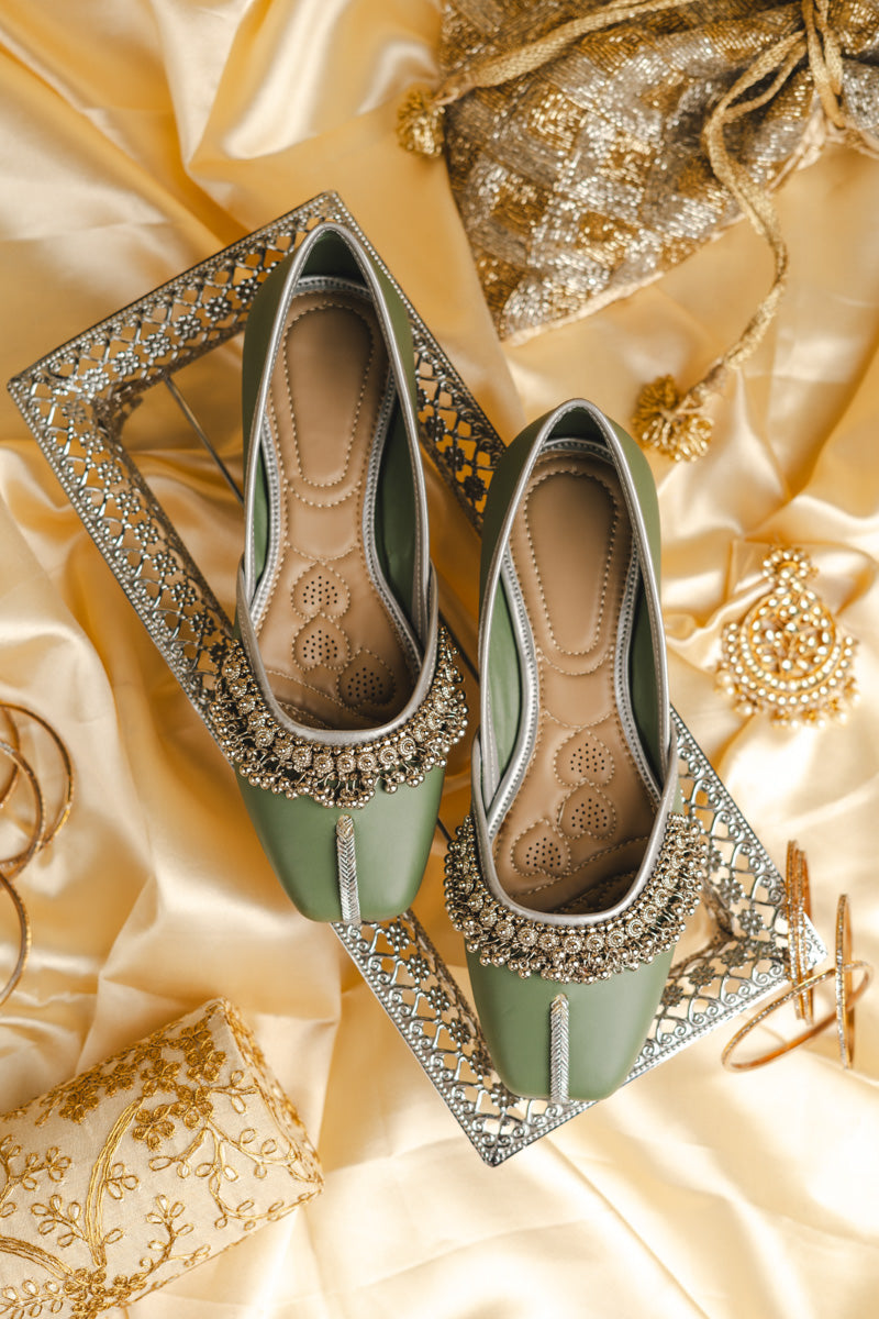 Ghunghroo Edit - Light Green Premium Leather Jutti